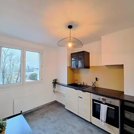 Cosy Au Coeur De Appartamento Reims